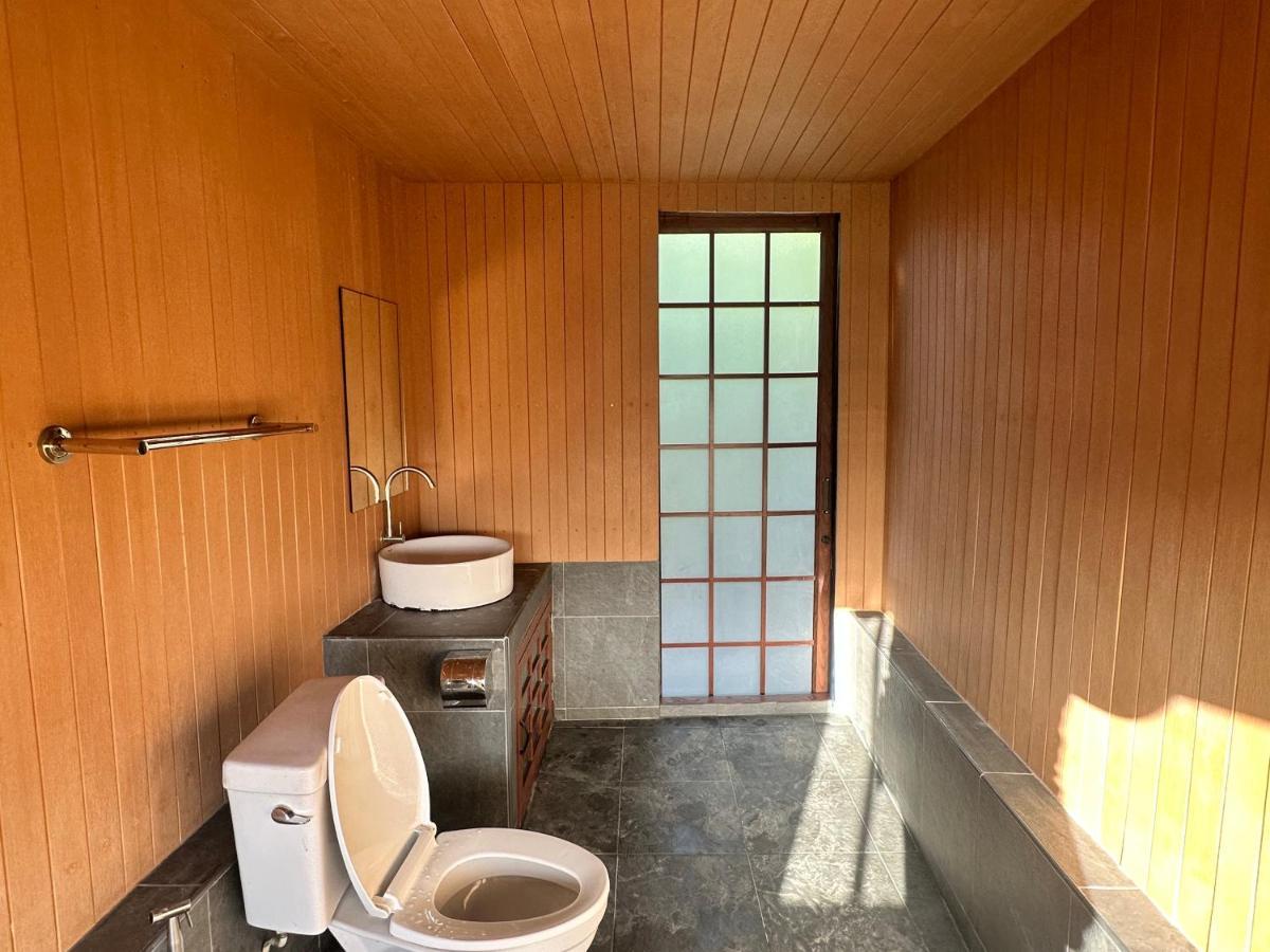 Tanoshi Glamping In Khao Sok Hotel Khao Sok National Park Ngoại thất bức ảnh